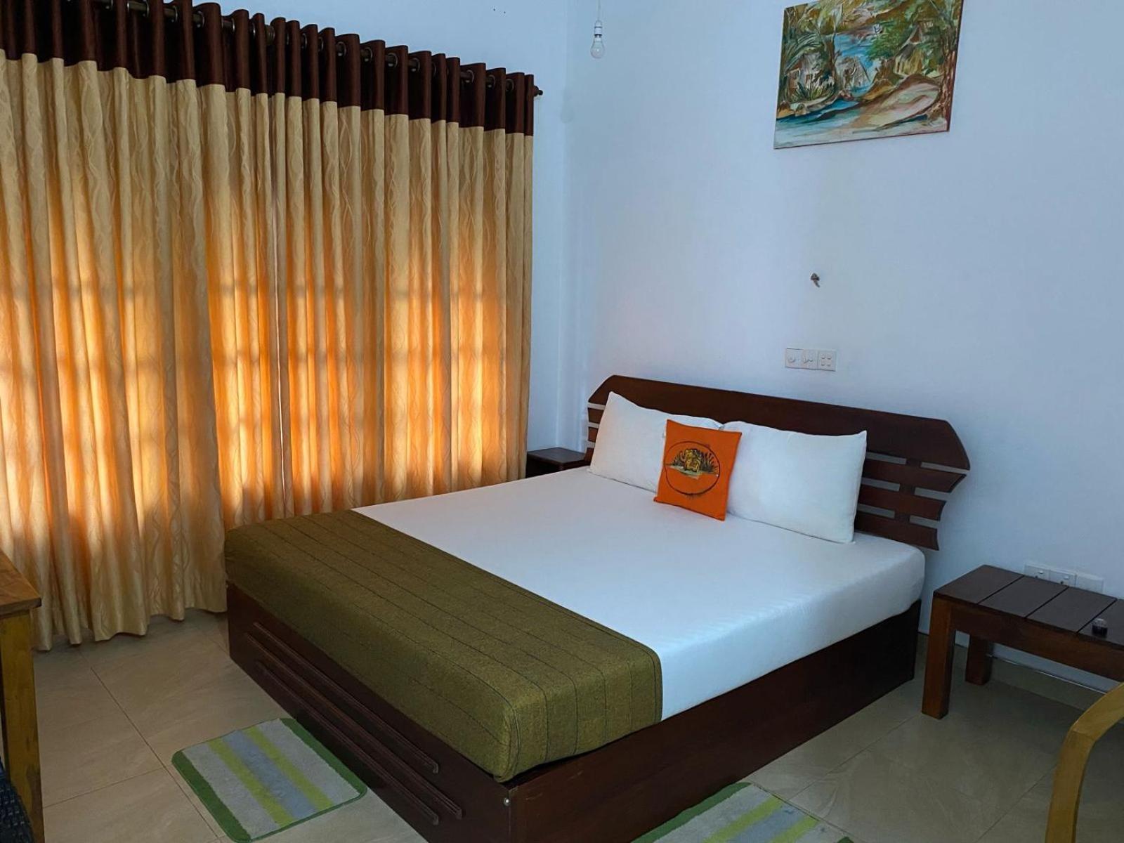 Why Not Palace Anuradhapura Exteriör bild